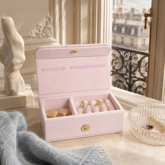 Gemkeepery Small Travel Jewelry Box with Magnetic Closure